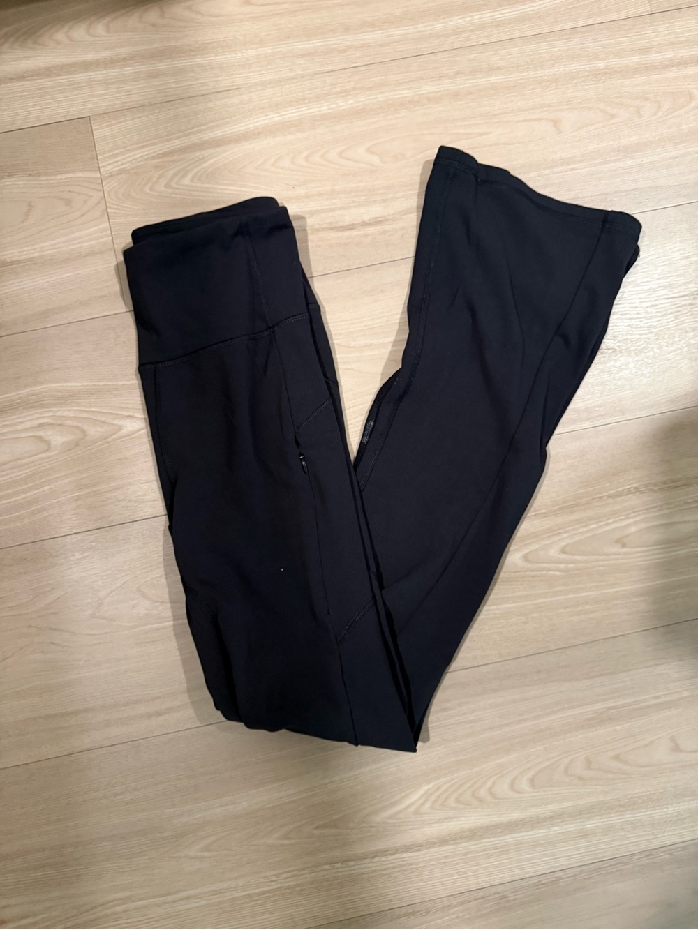 Laundry By Shelli Segal Black High-Rise Active Leggings with Side Pocket